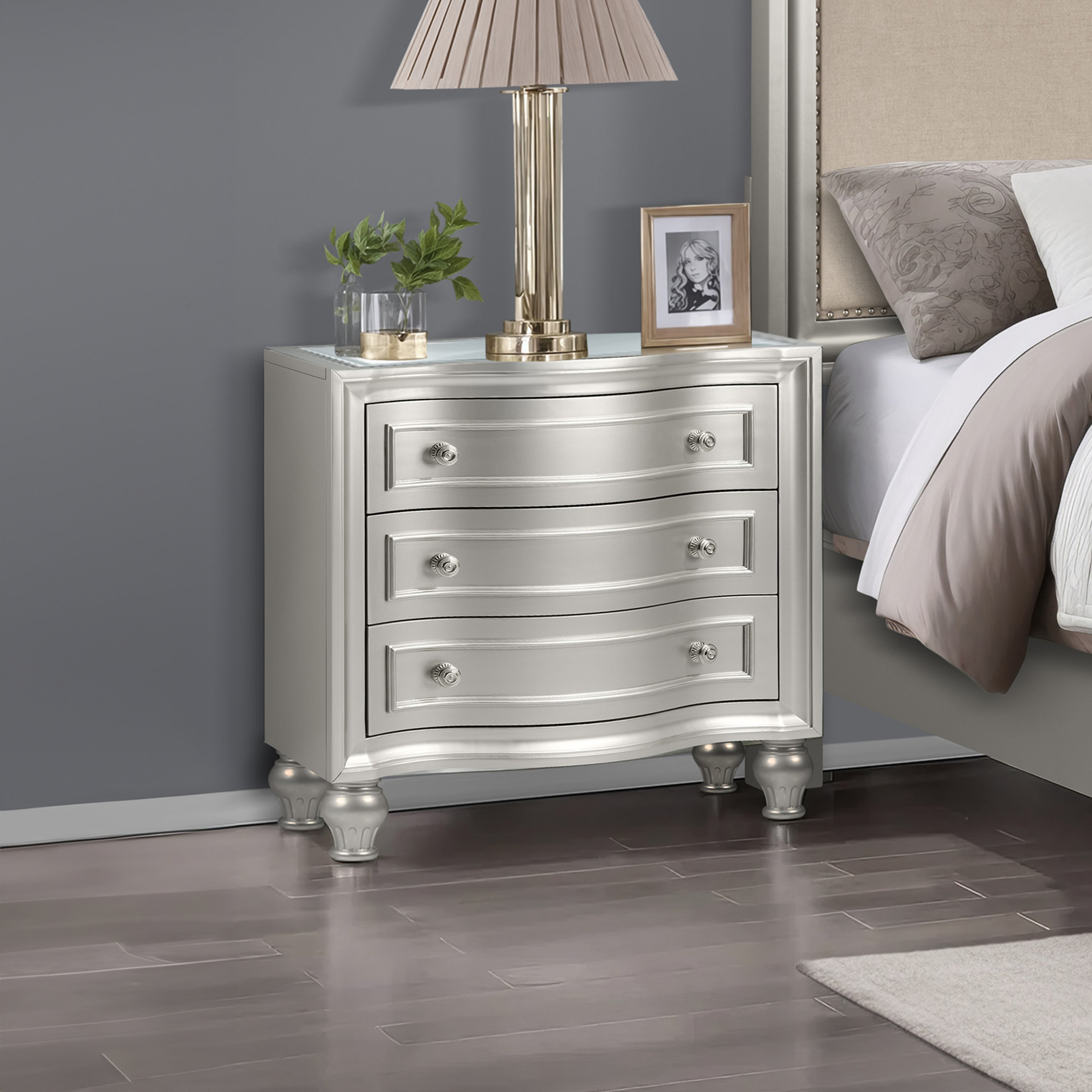 New Classic Reflections Nightstand W/Mirrored Top