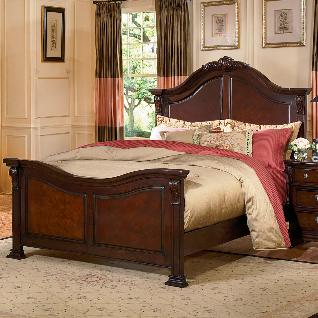 New Classic Emilie Queen Bed