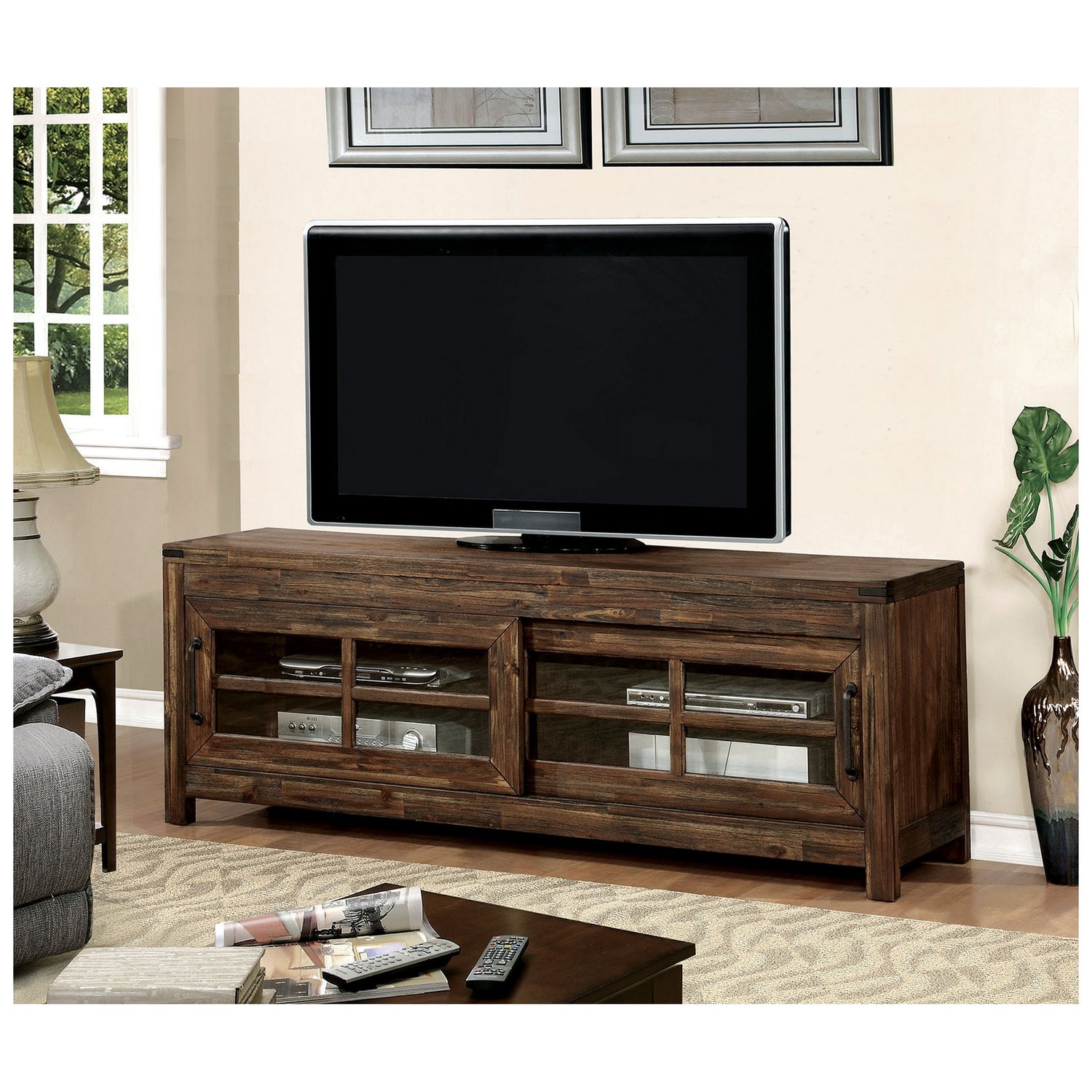 CM5233-TV-base