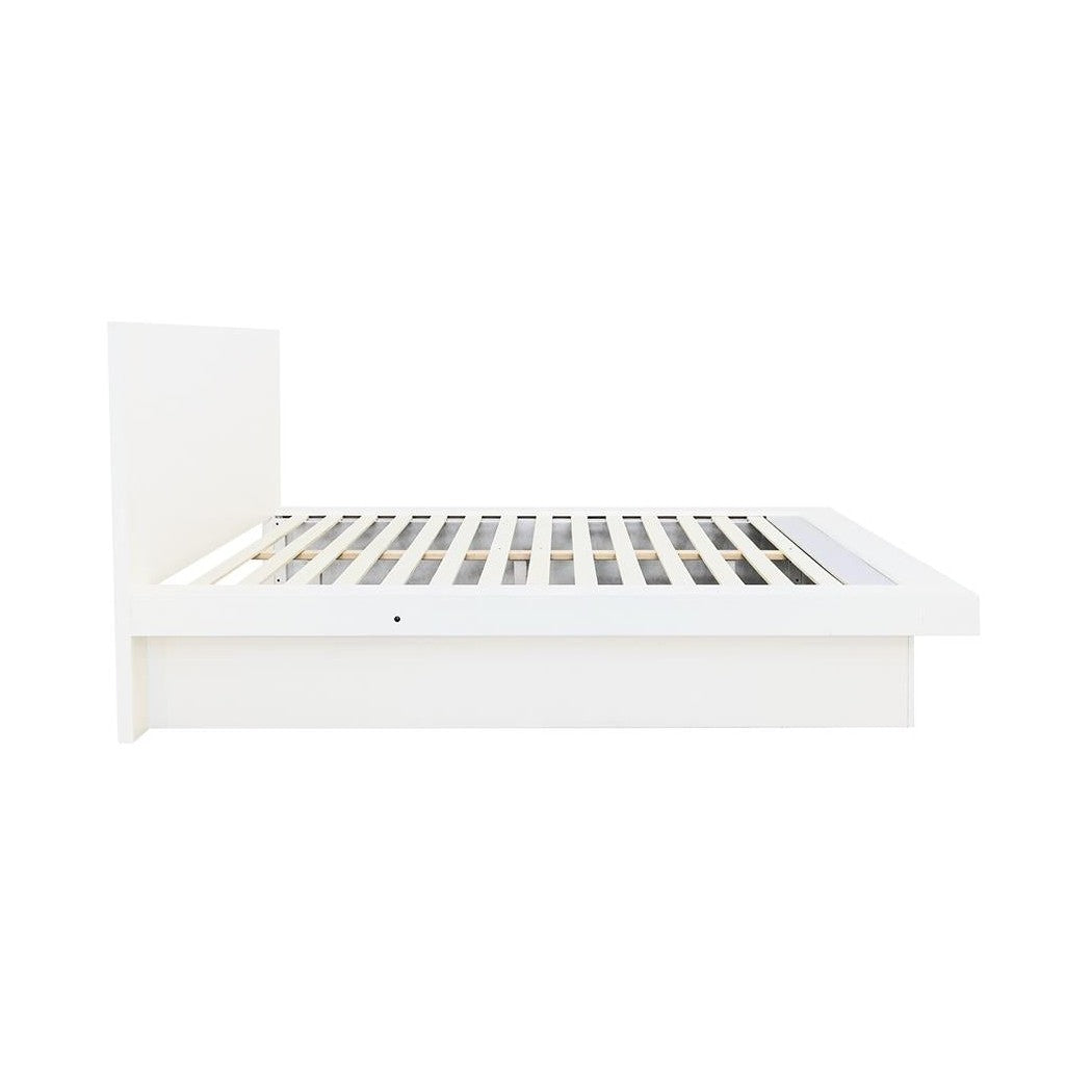 Jessica Queen Platform Bed with Rail Seating White 202990Q