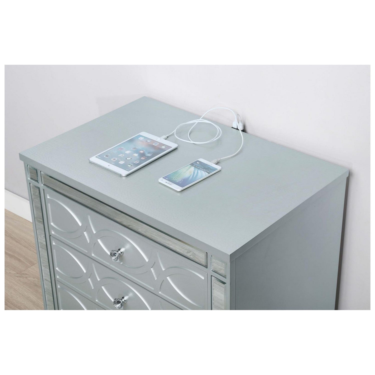 Gunnison 2-drawer Nightstand Silver Metallic 223212