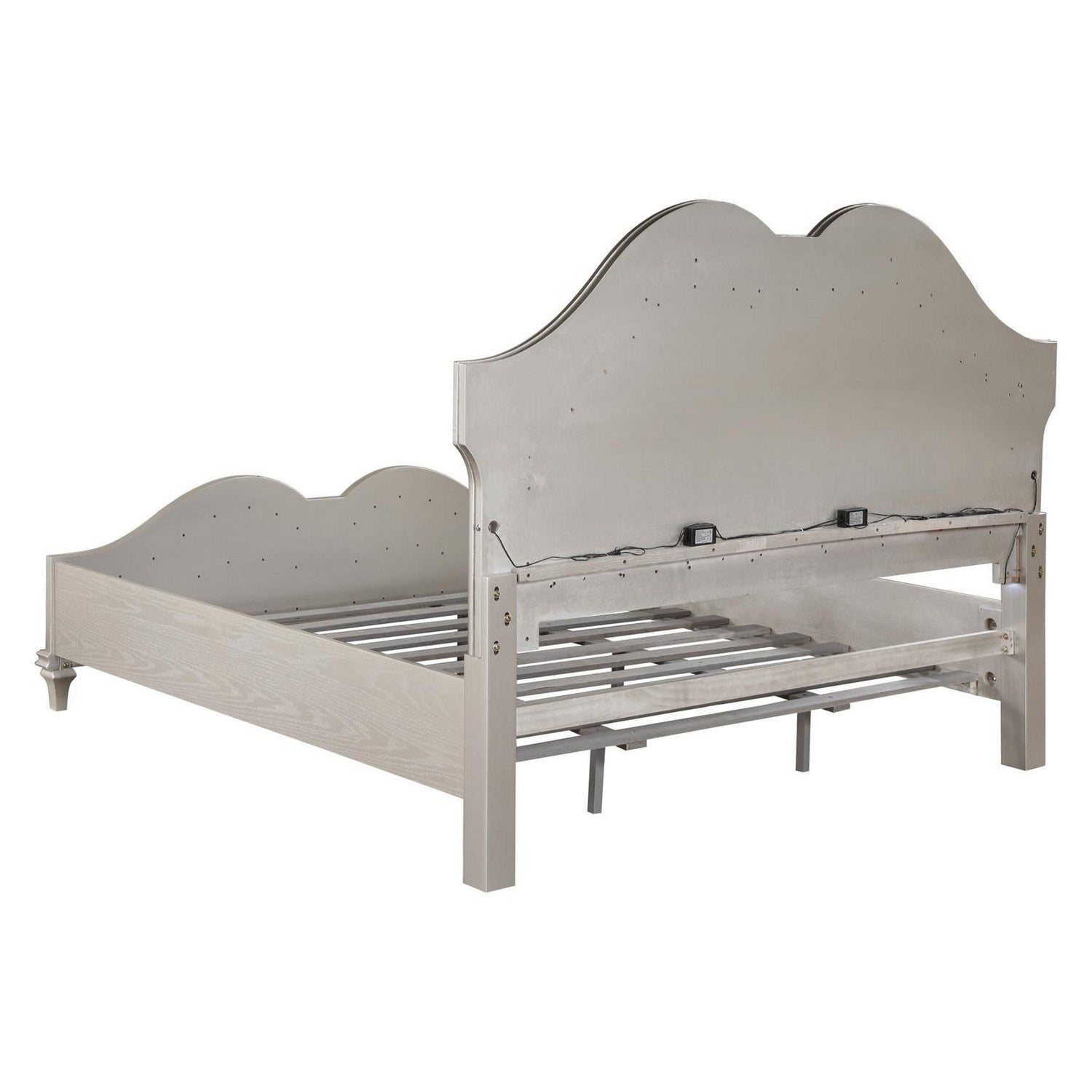 Evangeline 4-piece Upholstered Platform California King Bedroom Set Ivory and Silver Oak 223391KW-S4