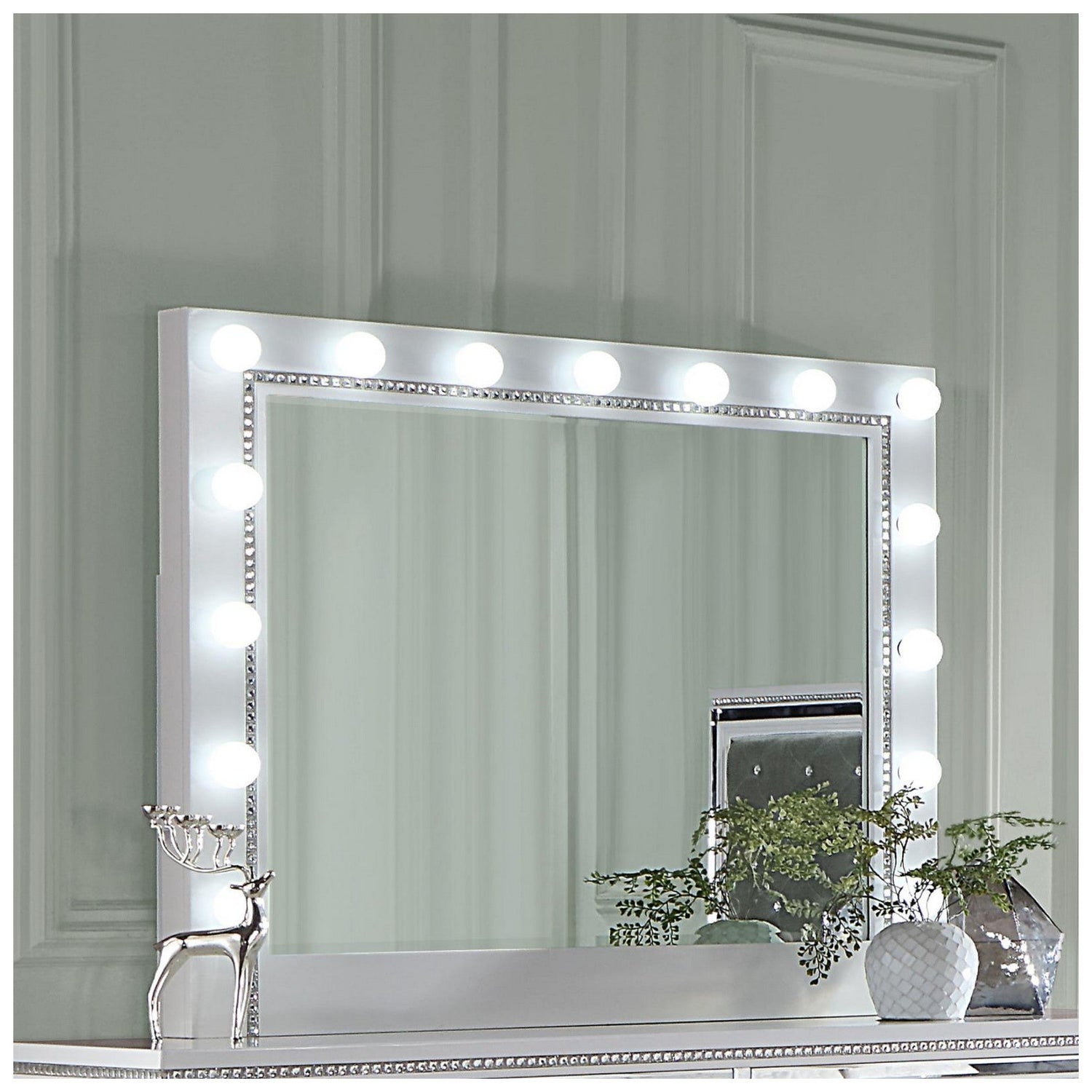 Eleanor White Rectangular Mirror with Light 223564