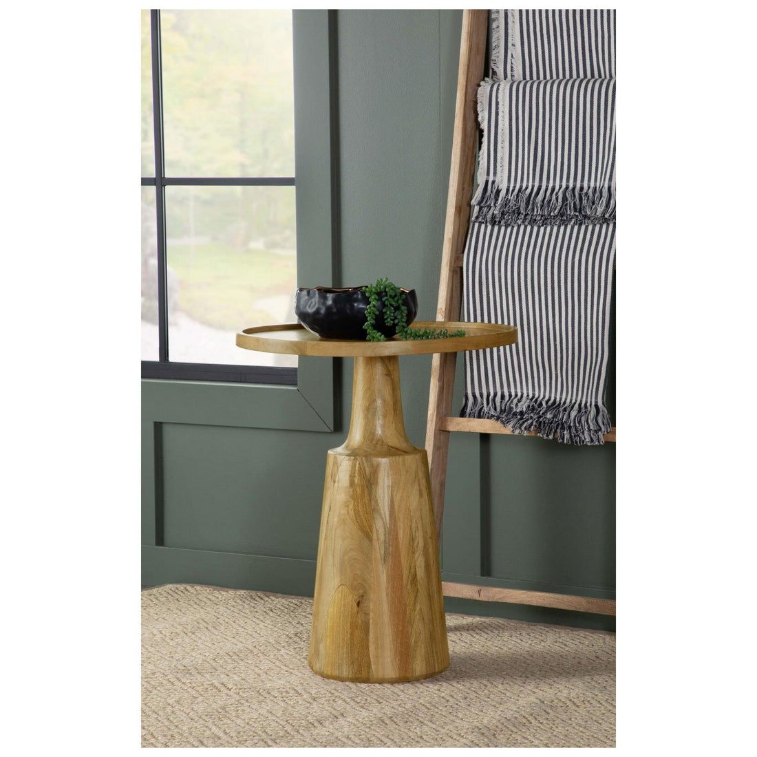 Ixia Round Accent Table 915105