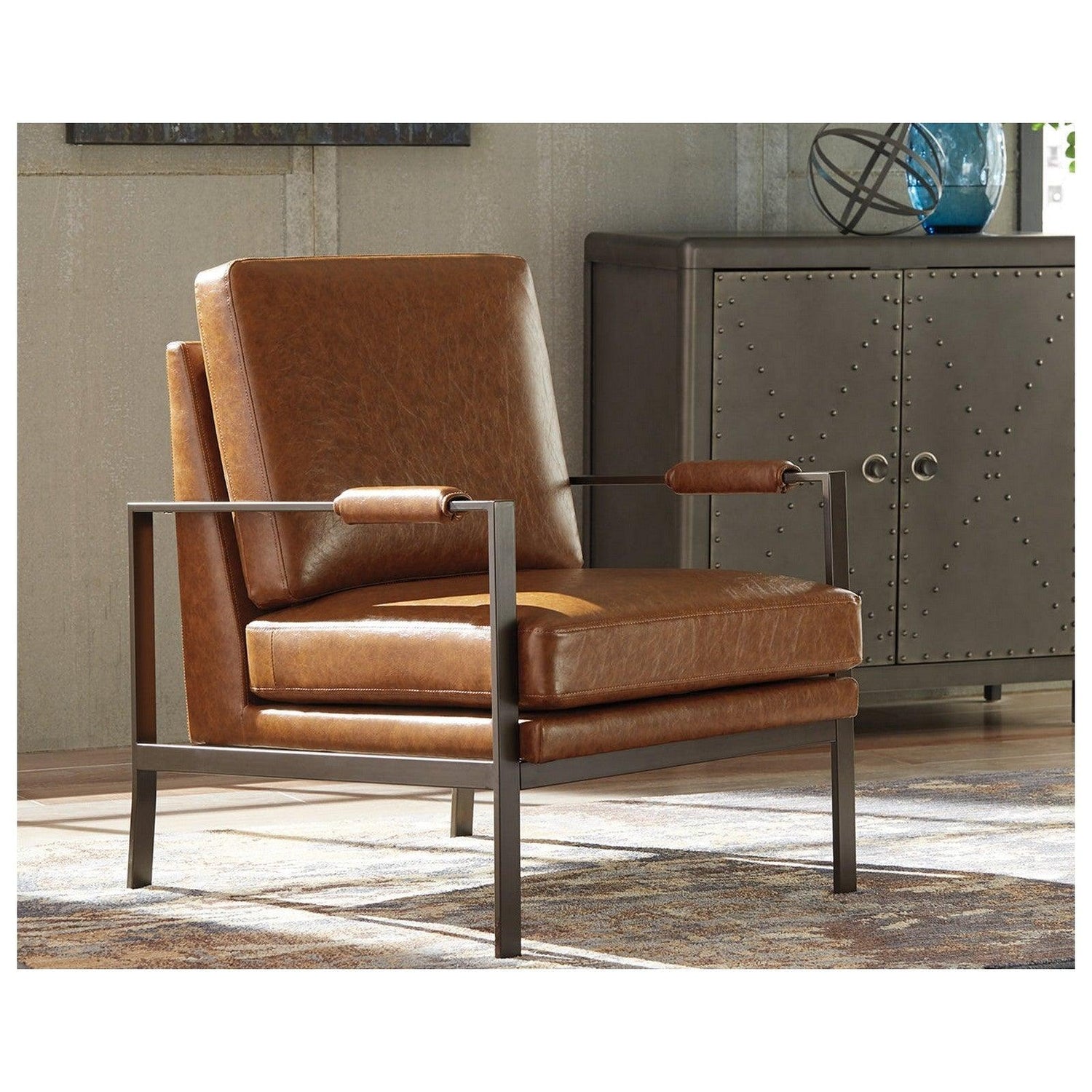 Peacemaker Accent Chair Ash-A3000029