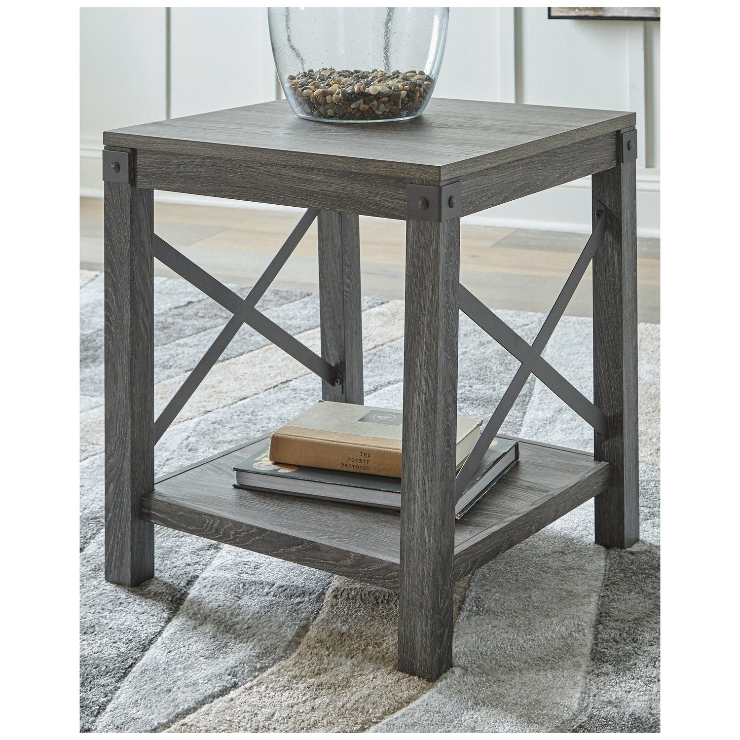 Freedan End Table Ash-T175-2