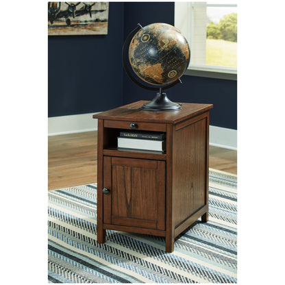 Treytown Chairside End Table Ash-T300-217