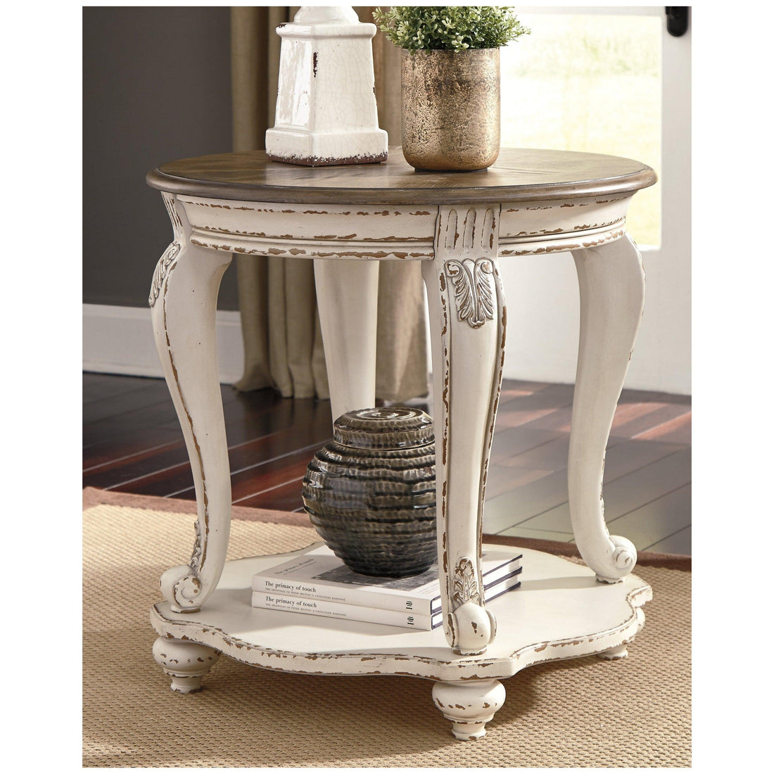 Realyn End Table Ash-T743-6