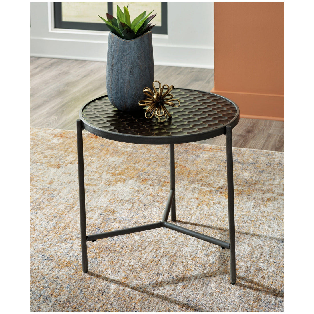 Doraley End Table Ash-T793-6