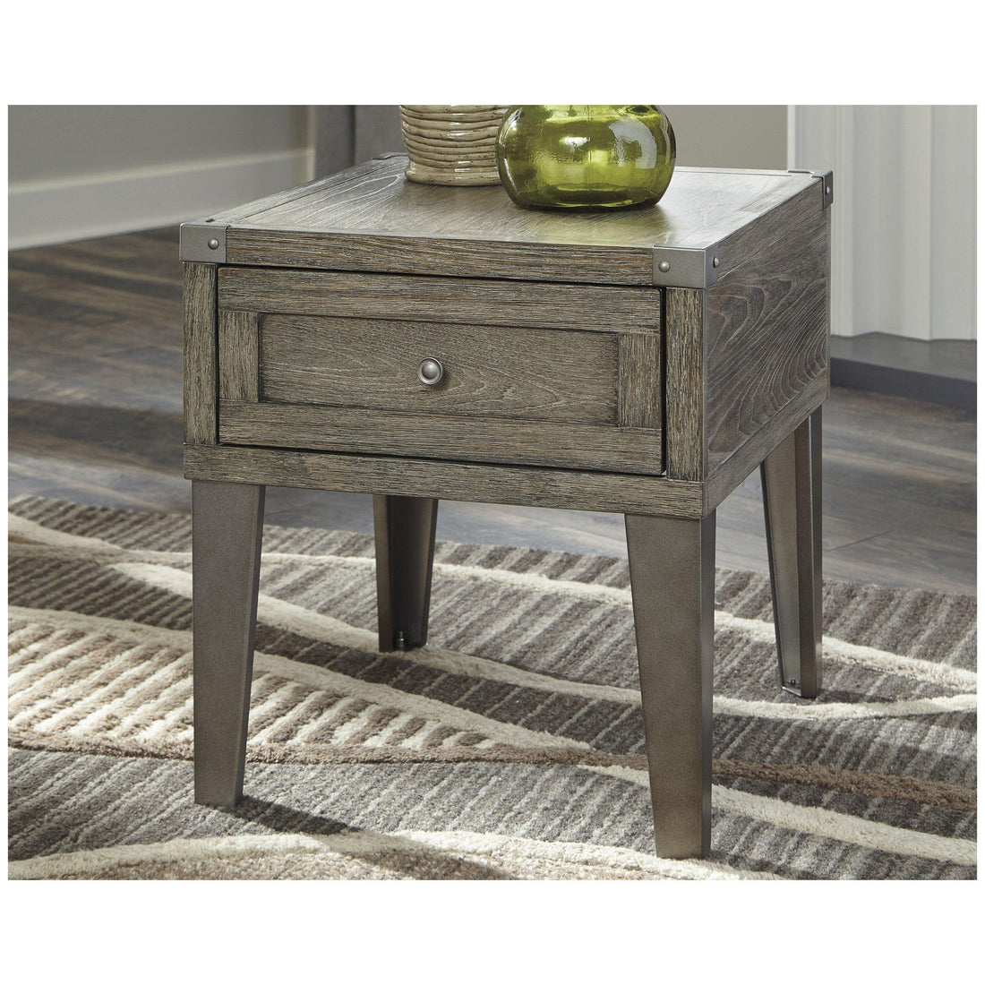 Chazney End Table Ash-T904-3