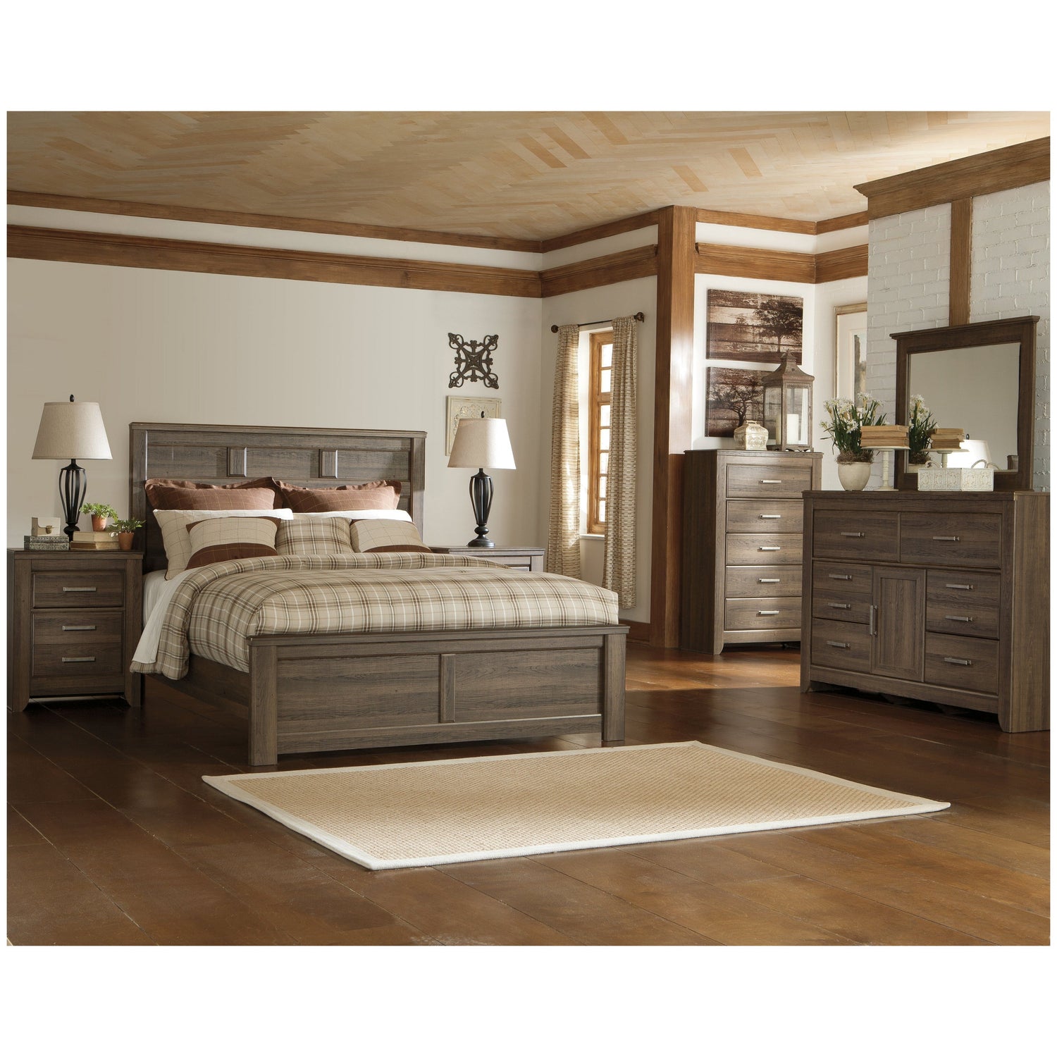 Juararo Panel Bed