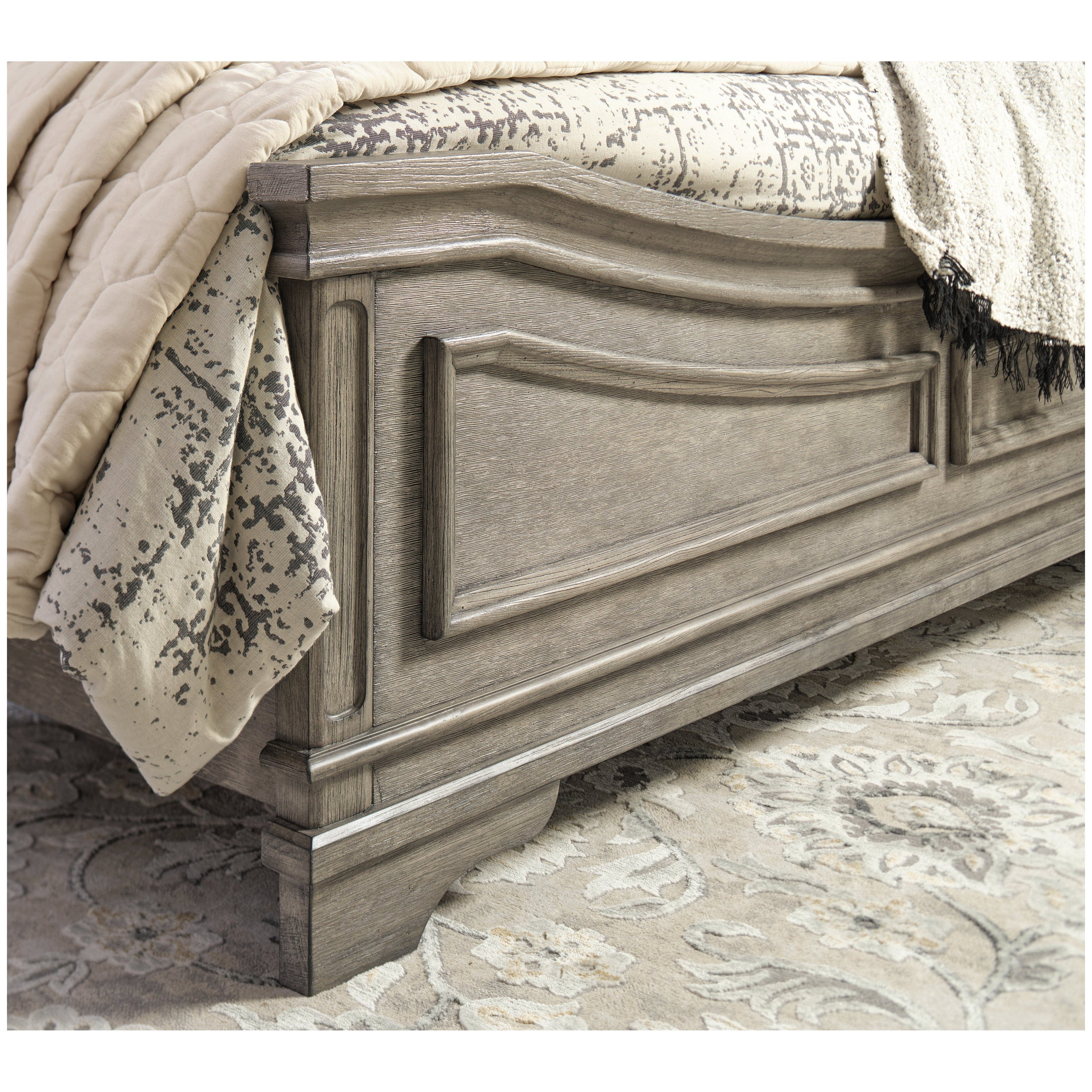 Lodenbay Panel Bed