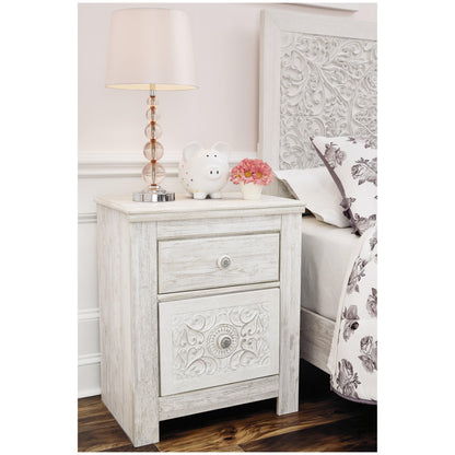 Paxberry Nightstand