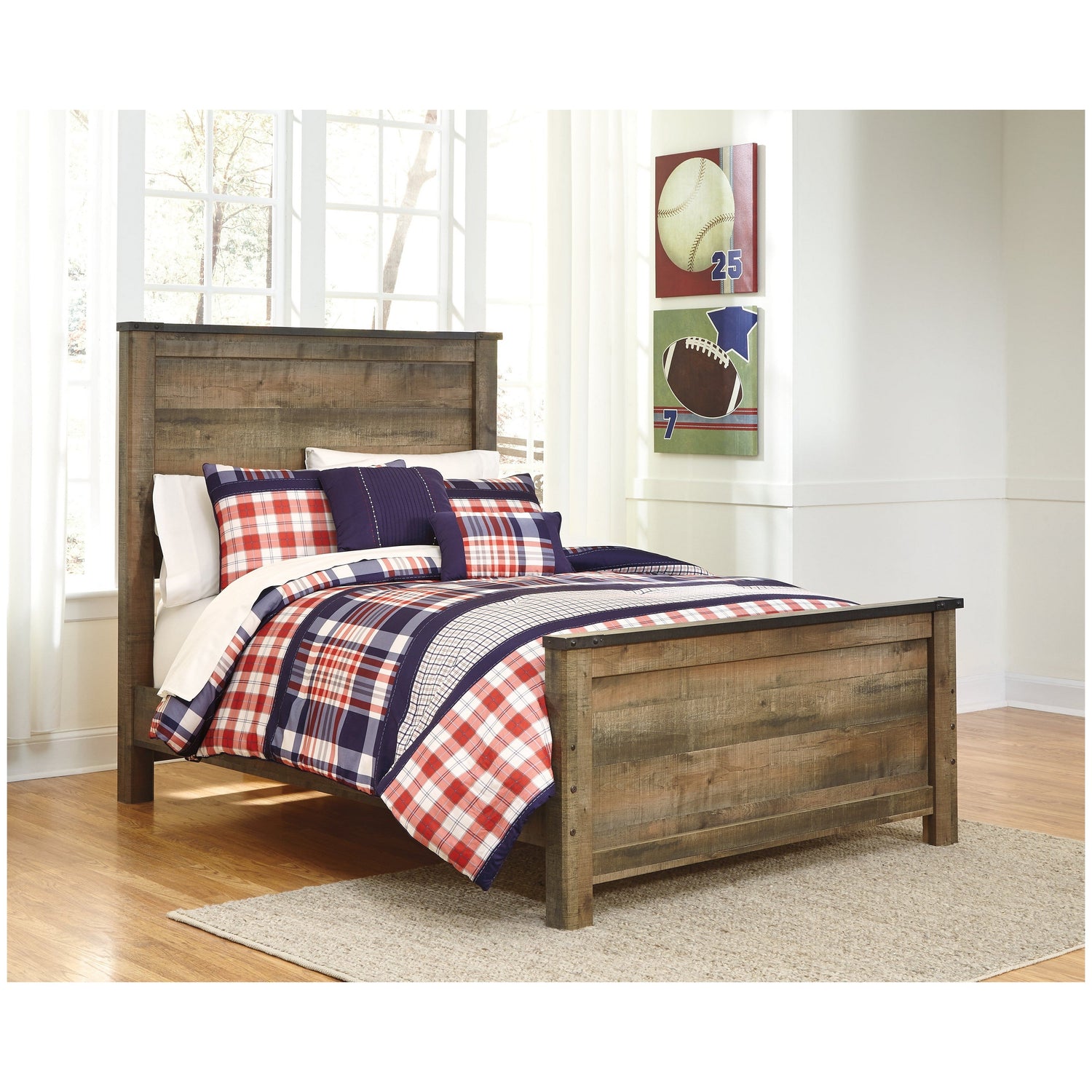 Trinell Panel Bed